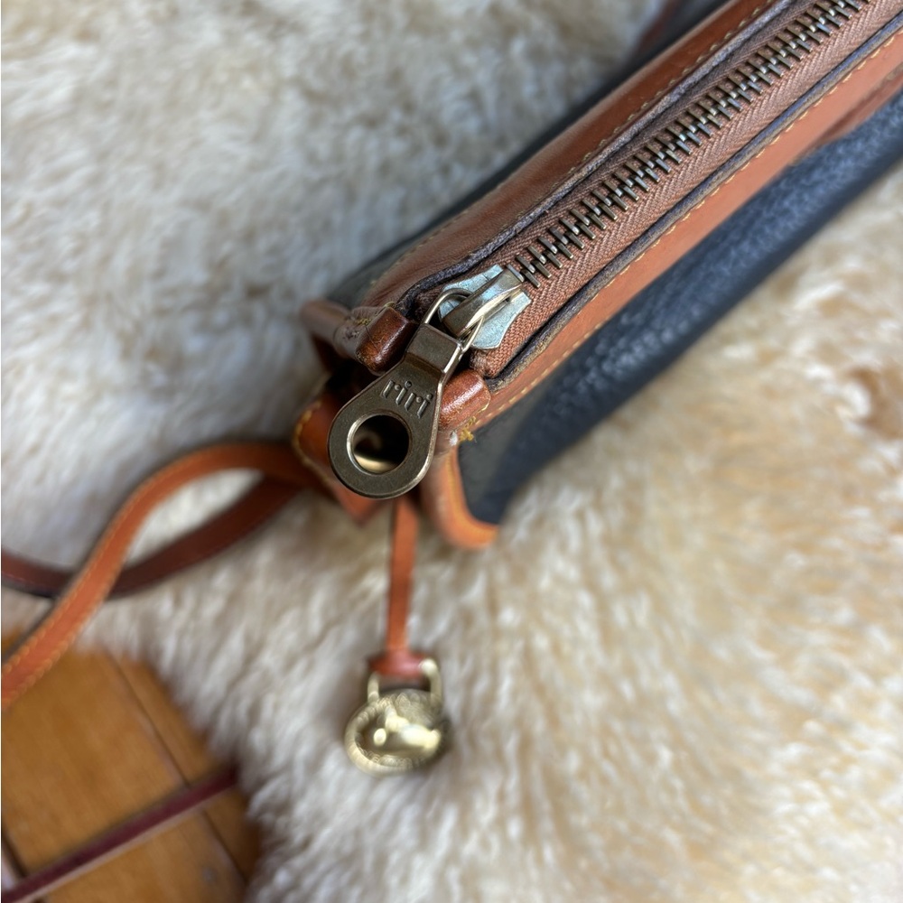 Vintage Dooney & Bourke Pebbled Leather Bag - Picture 13 of 15